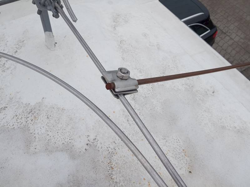 Złącze uniwersalne drut-drut z przekładką 1xM10 nierdzewne