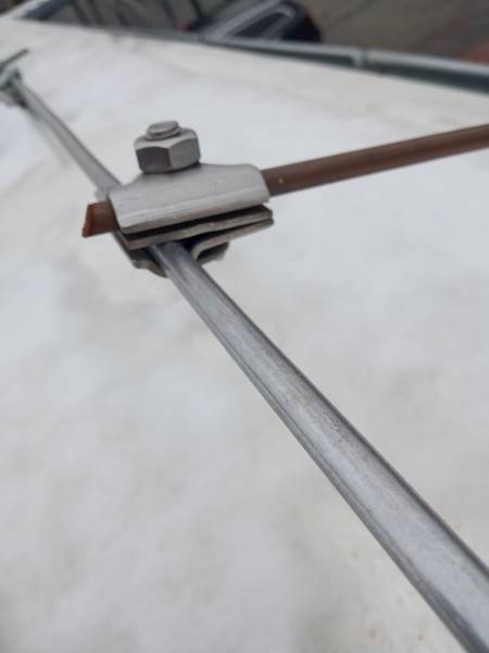 Złącze uniwersalne drut-drut z przekładką 1xM10 nierdzewne