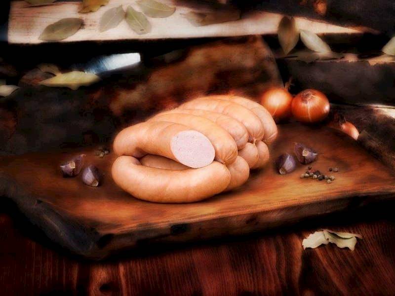 KIEŁBASA PARÓWKOWA