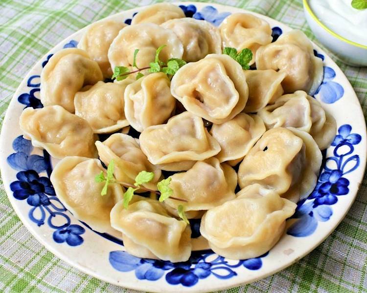 PIELMIENI PIEROŻKI Z MIĘSEM 350g