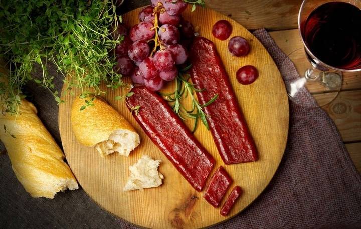Suszona Kiełbasa Wieprzowa MINDAUGO 200 g