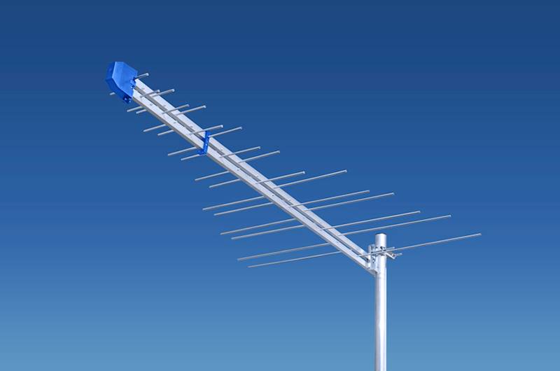 LOG ze wznacniaczem  antena logarytmiczna 2W2