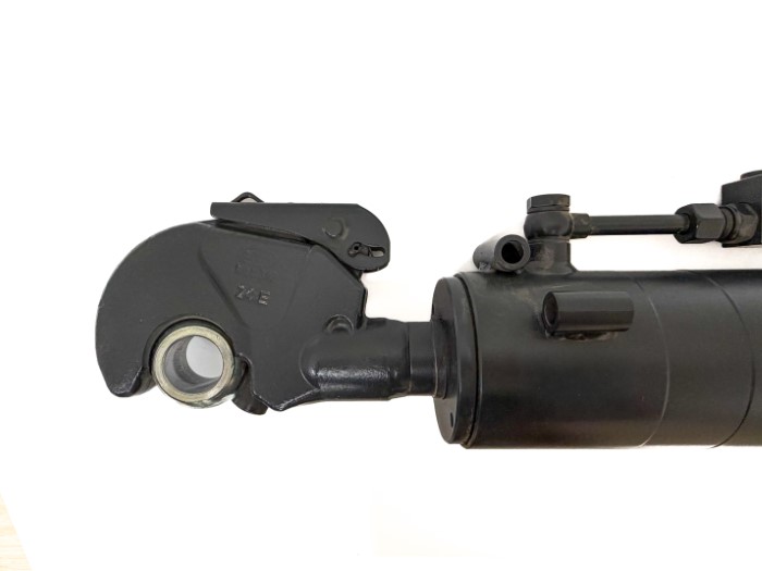 Łącznik centralny hydrauliczny kat.3 660-910mm 90x45x250 z główką widełkową, hakiem, bez przewodów