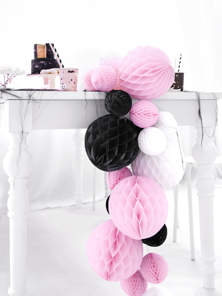 Kula bibułowa czarna 20 cm 