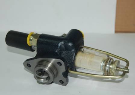 POMPKA PALIWA MERCEDES CLAAS Z ODSTOJNIKIEM