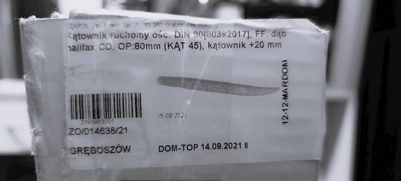 KĄTOWNIK Z PRZEDŁ. PIÓREM 80 DĄB HALIFAX 8cm