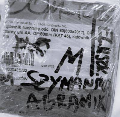 KĄTOWNIK Z PRZEDŁ. PIÓREM 80 CZARNY UNI opaska 8