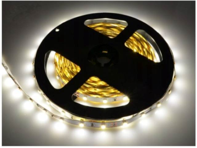 Taśma LED 5m 300 LED 5630 12V / 60W neutralna IP20