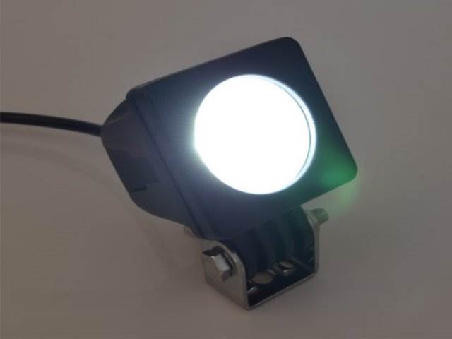 LAMPA ROBOCZA REFLEKTOR HALOGEN 1 LED 10W 10-30V