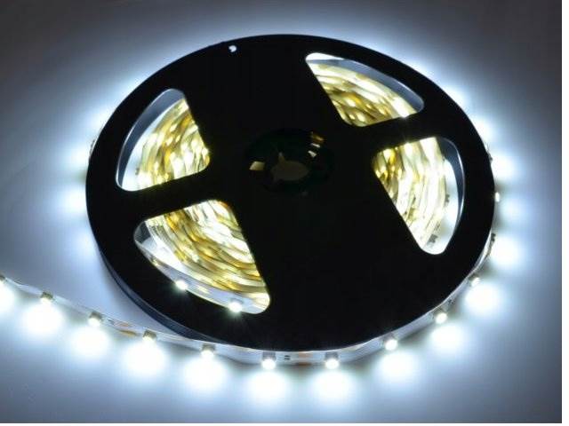 Taśma LED 5m 300LED 2835 12V / 24W - biały zimny 