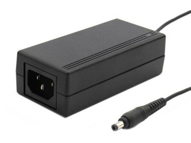Zasilacz do taśm LED 12V / 5A wtyk 2.1/5.5