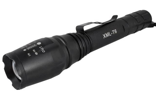 LATARKA LED Z ZOOM EXTRA T8 / 10W na 2 akumulatory