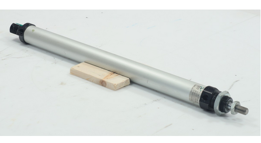 PNEUMAX 1260.20.0200.E.M SIŁOWNIK 20X200 ISO 6432 