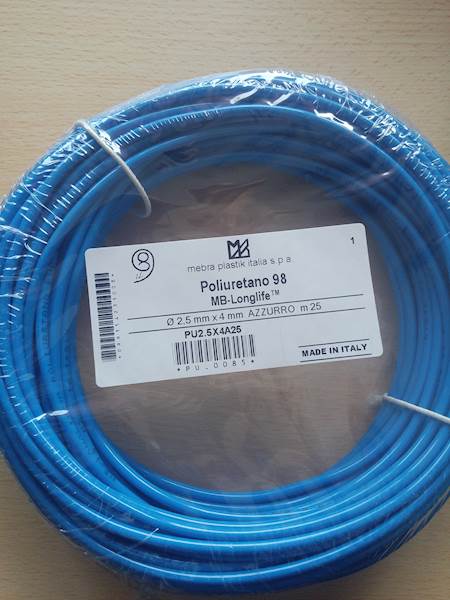 PRZEWÓD PU98 2.5X4 NIEBIESKI ROLKA 25m