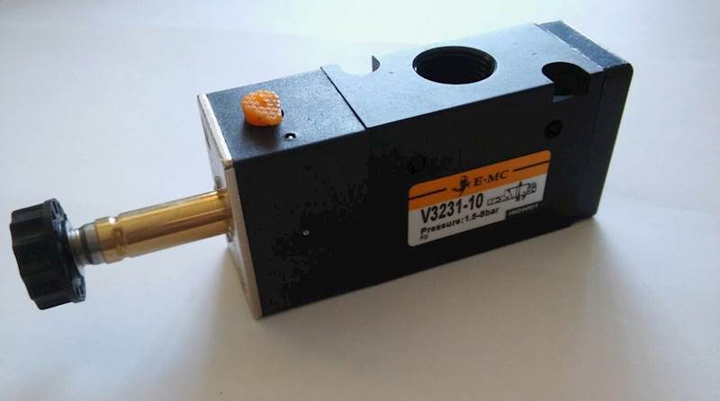 EMC V3231-10H ELEKTROZAWÓR TRÓJDROGOWY 3/2 3/8"