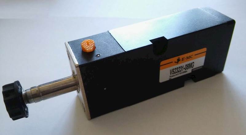 EMC V523231-08MG ELEKTROZAWÓR PIĘCIODR. 5/2 3/8"